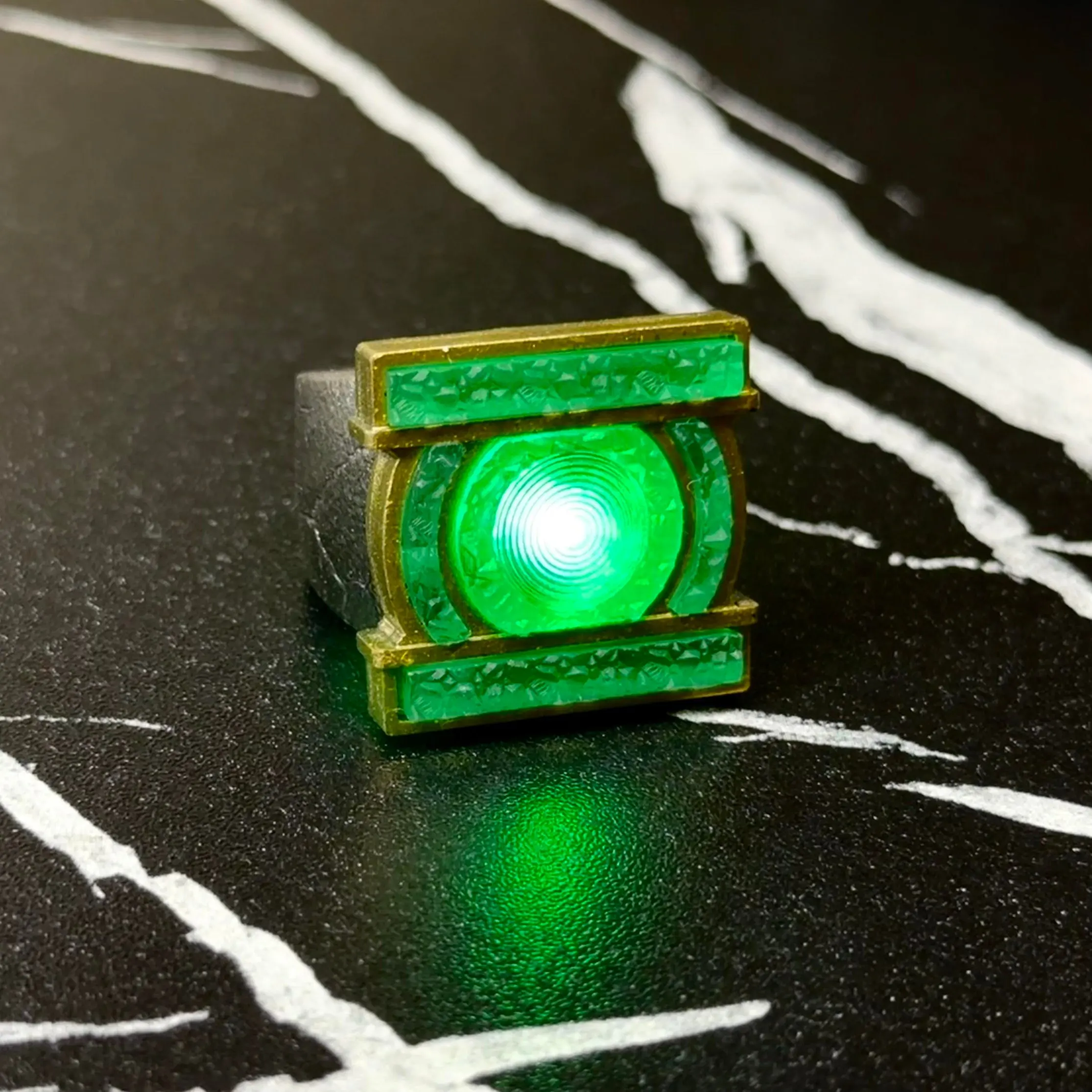 【Auf Lager】Lanterns GREEN-LANT – Cosplay Fire Prop Bewertung und Preis