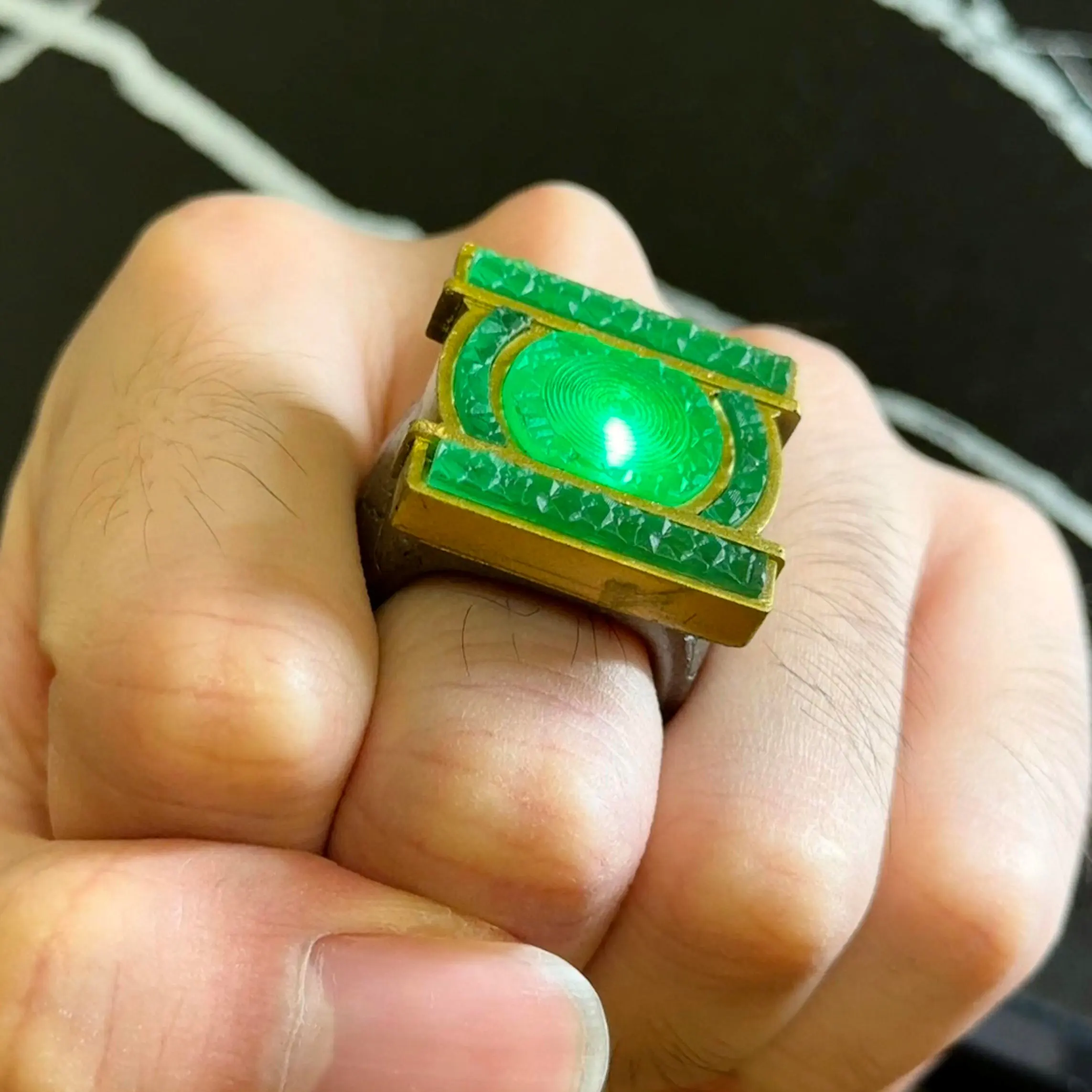 【Auf Lager】Lanterns GREEN-LANT – Cosplay Fire Prop Bewertung und Preis